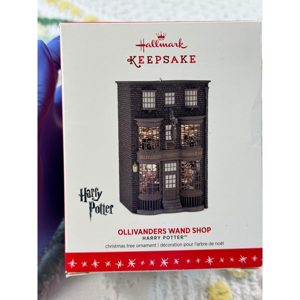 Hallmark Keepsake 2016 Harry Potter Ollivanders Wand Shop Ornament QXI3044